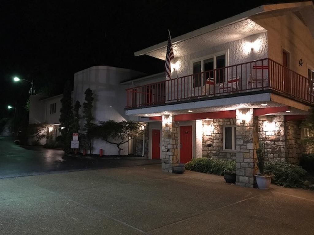 Zoders Inn And Suites Gatlinburg Exterior photo