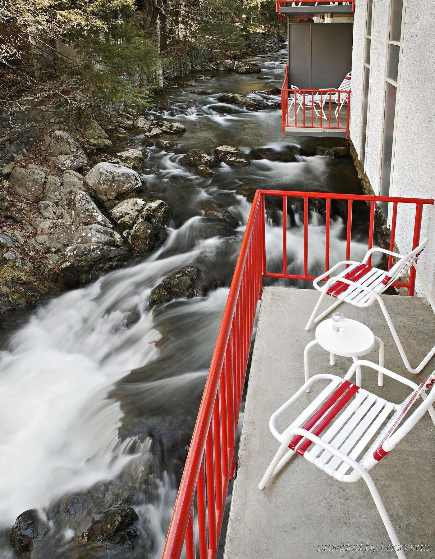 Zoders Inn And Suites Gatlinburg Exterior photo